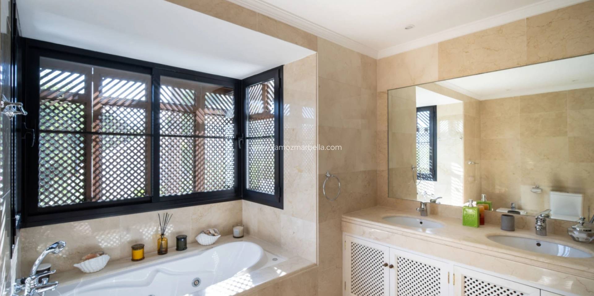 Nieuwbouw  - Villa -
Benahavis - La Quinta