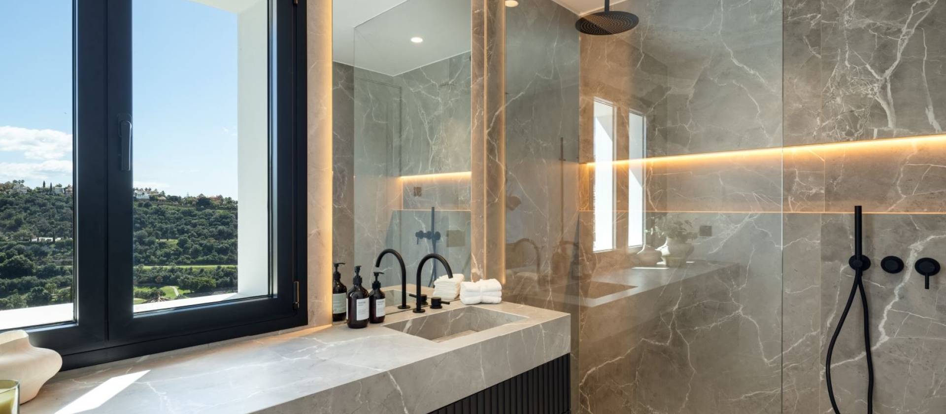 Nieuwbouw  - Villa -
Benahavis - Los Arqueros