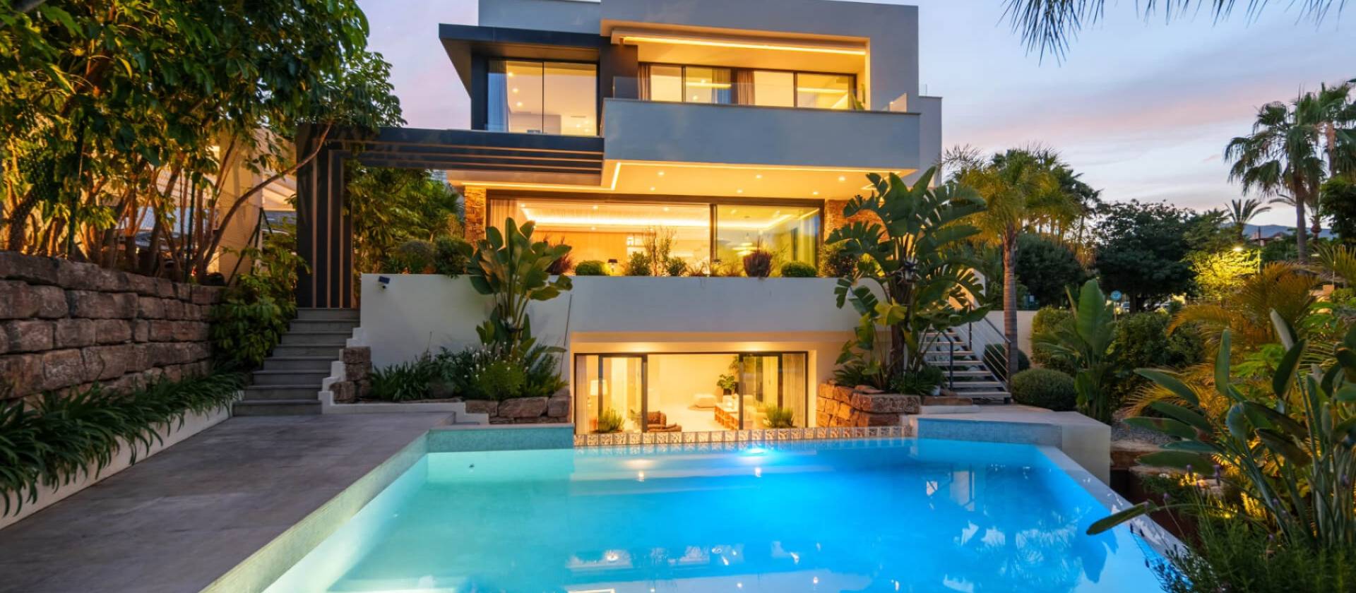 Nieuwbouw  - Villa -
Estepona - El Campanario