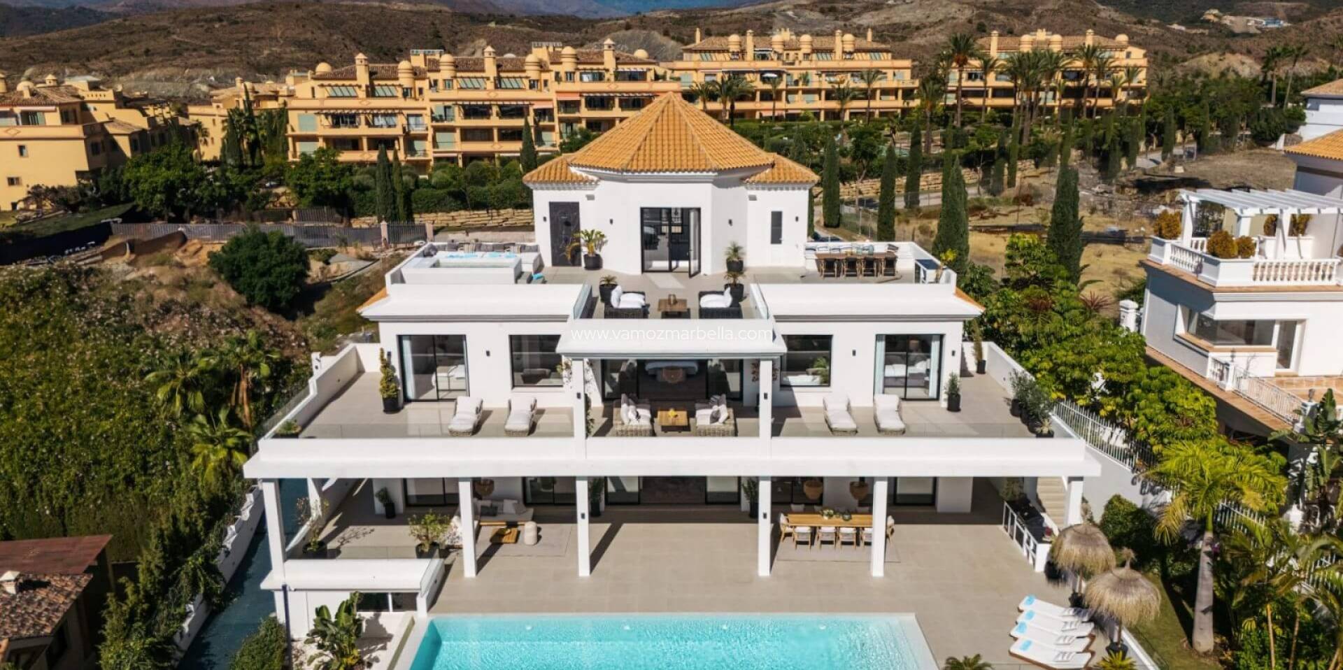 Nieuwbouw  - Villa -
Estepona - Los Flamingos