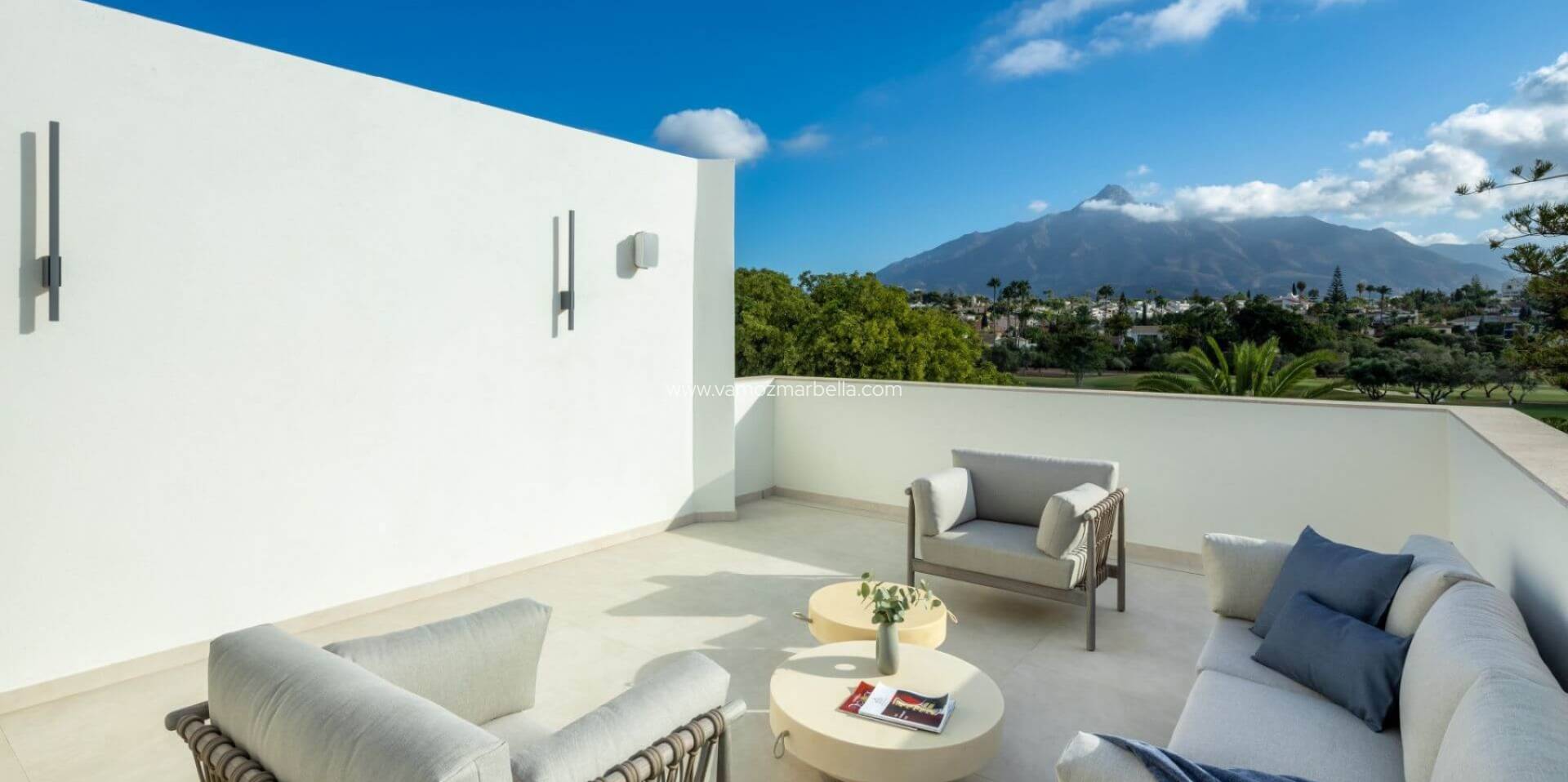 Nieuwbouw  - Villa -
Marbella - Nueva Andalucia