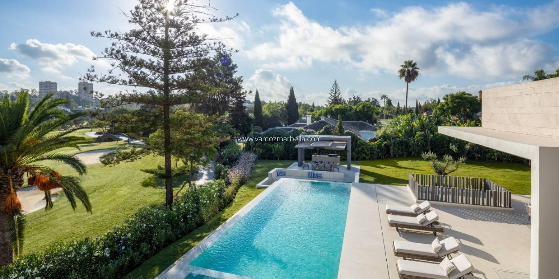 Nieuwbouw  - Villa -
Marbella - Nueva Andalucia