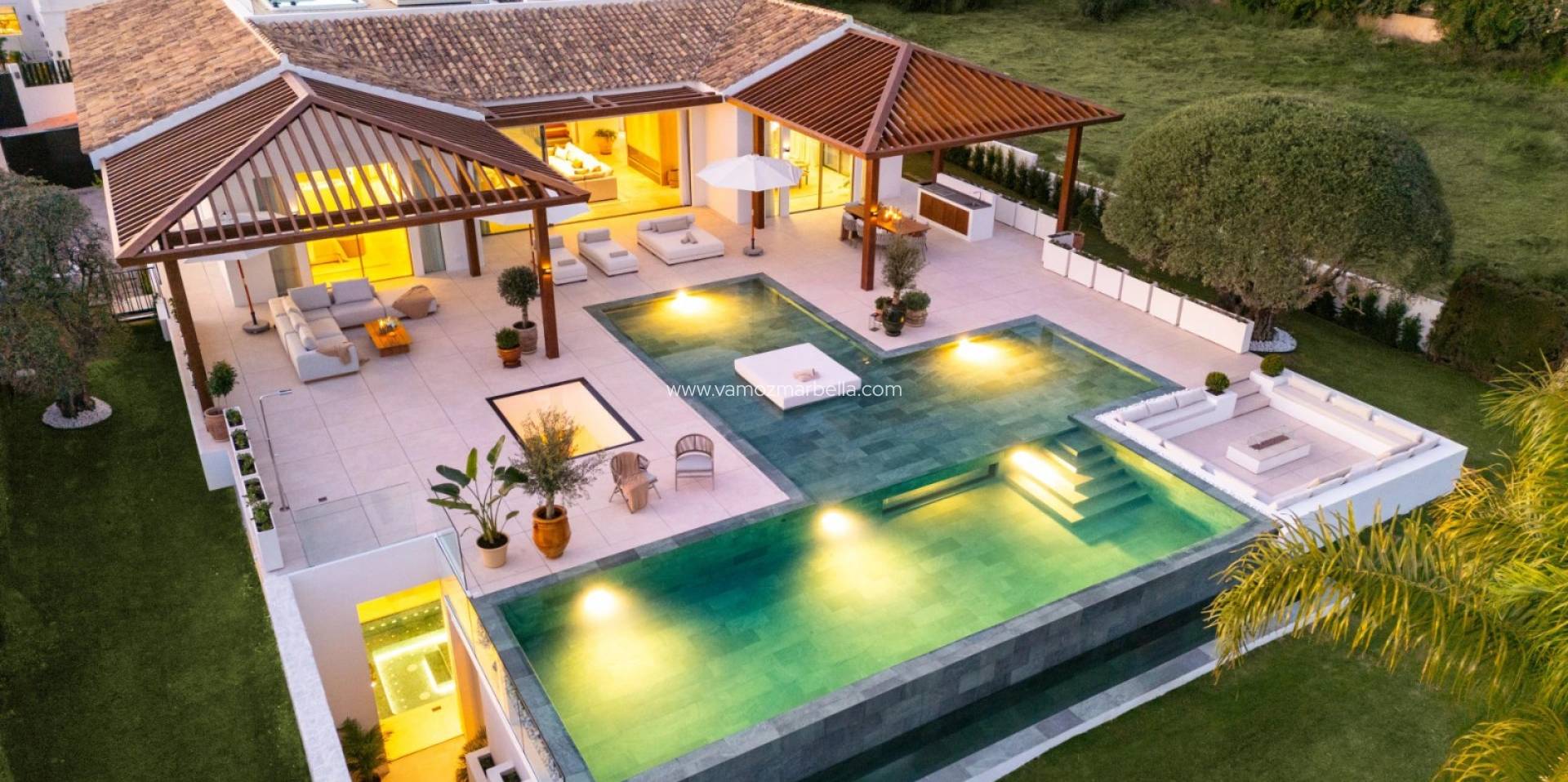 Nieuwbouw  - Villa -
Marbella - Nueva Andalucia