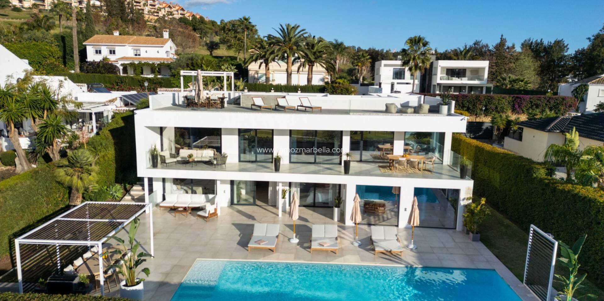 Nieuwbouw  - Villa -
Marbella - Nueva Andalucia