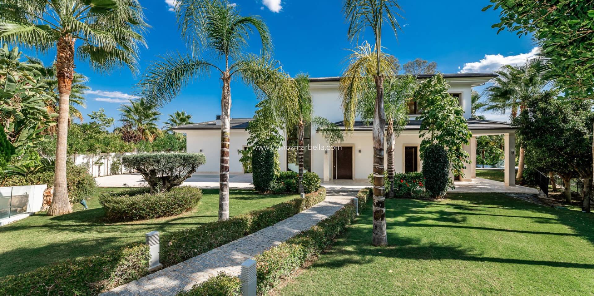 Nieuwbouw  - Villa -
Marbella - Nueva Andalucia