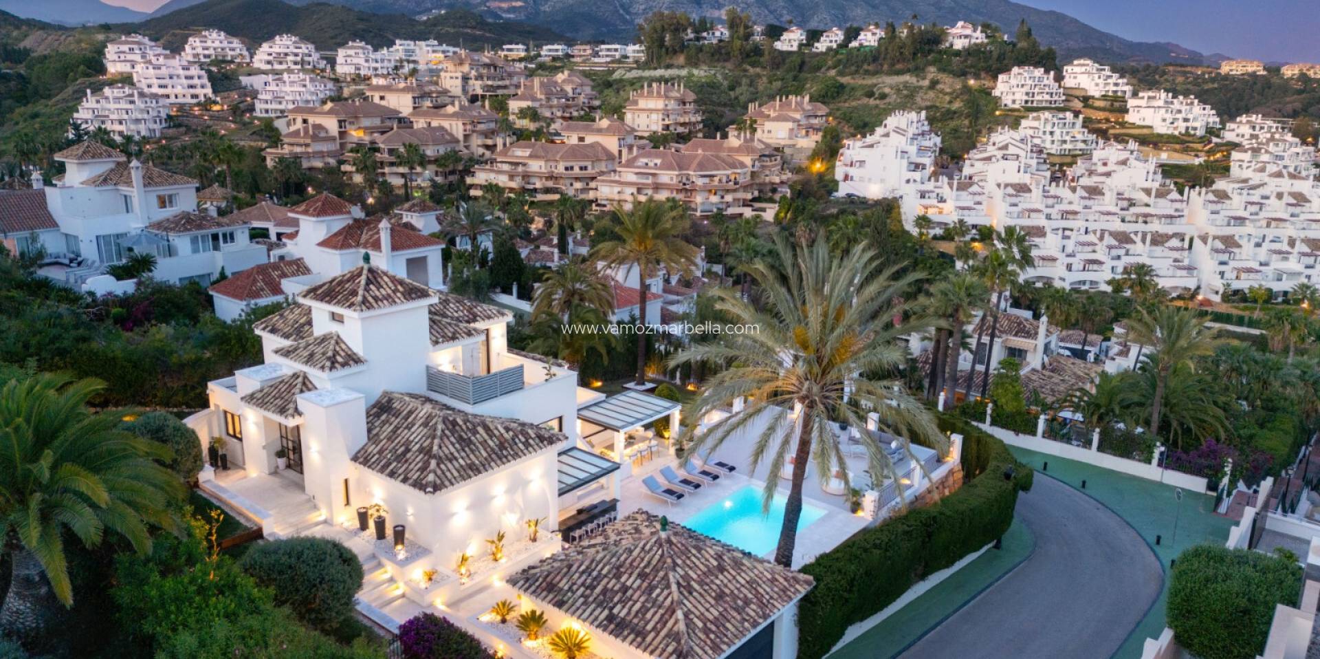 Nieuwbouw  - Villa -
Marbella - Nueva Andalucia