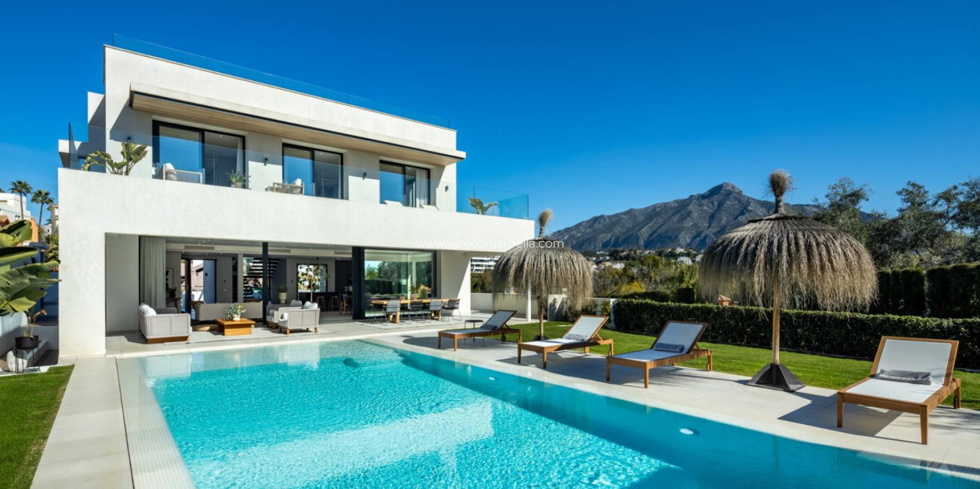 Nieuwbouw  - Villa -
Marbella - Nueva Andalucia