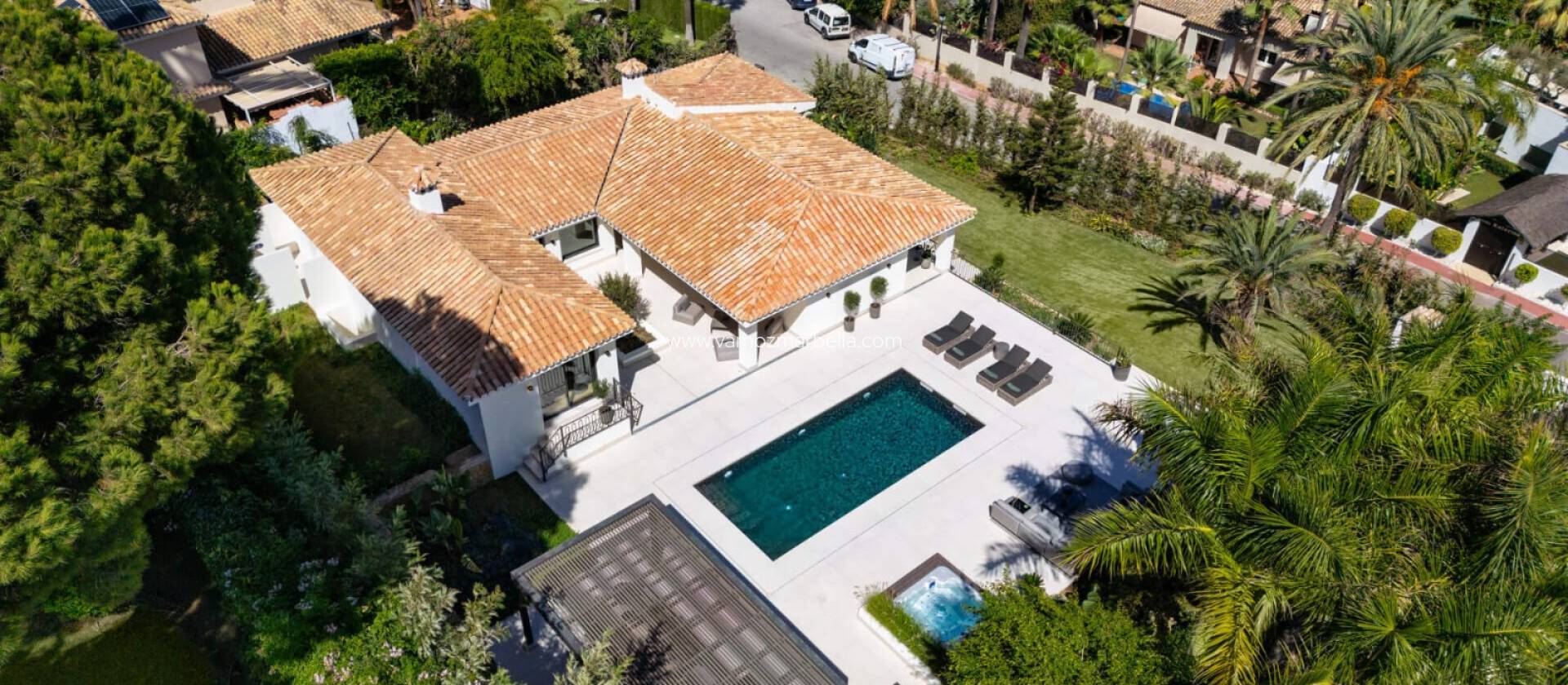 Nieuwbouw  - Villa -
Marbella - Nueva Andalucia