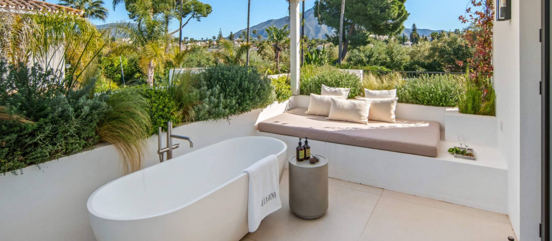Nieuwbouw  - Villa -
Marbella - Nueva Andalucia