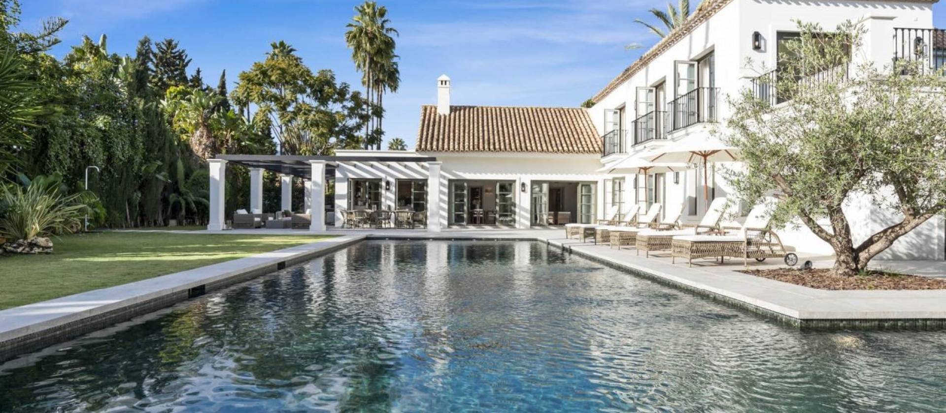 Nieuwbouw  - Villa -
Marbella - Nueva Andalucia