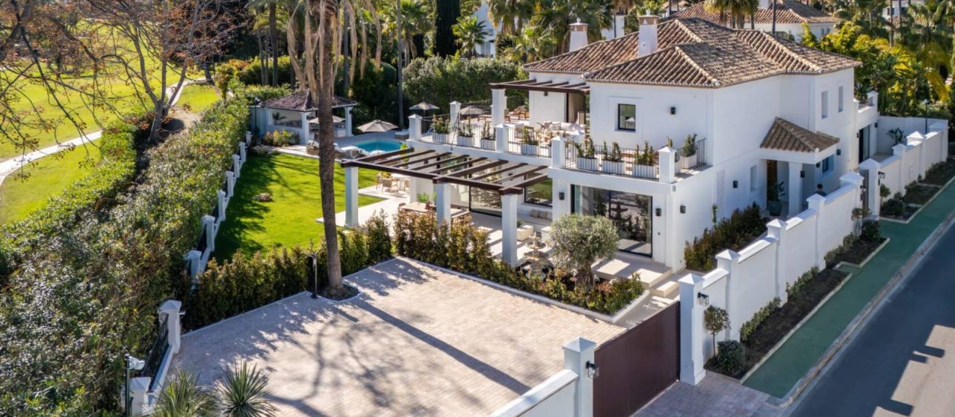 Nieuwbouw  - Villa -
Marbella - Nueva Andalucia