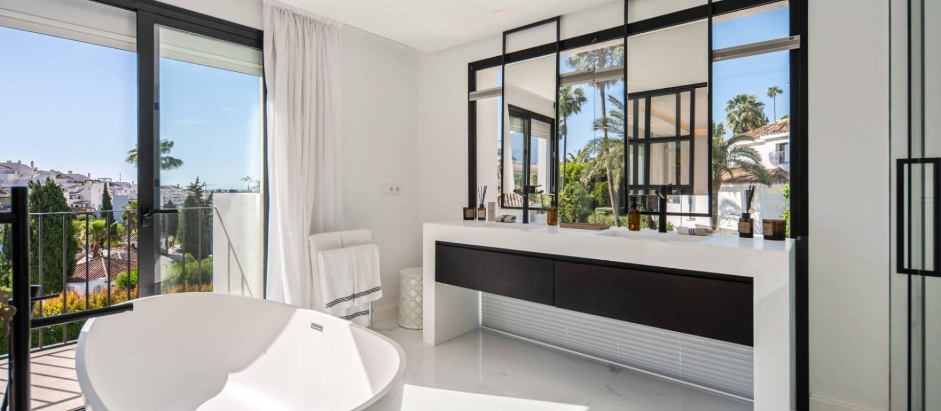 Nieuwbouw  - Villa -
Marbella - Nueva Andalucia
