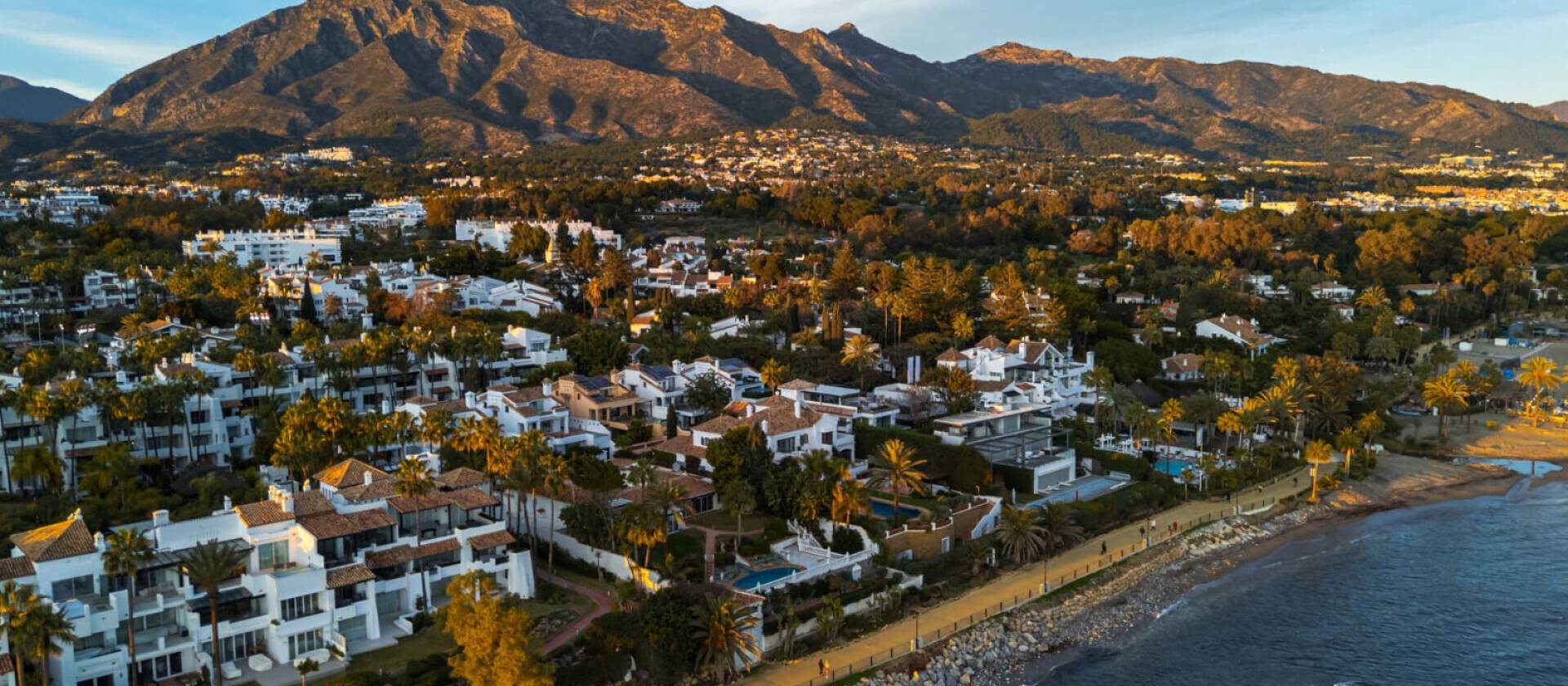 Nieuwbouw  - Villa -
Marbella - Puente Romano