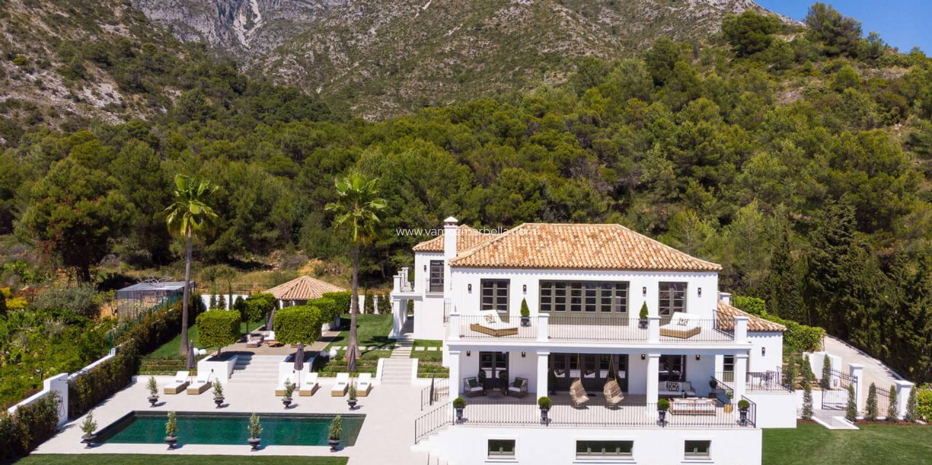 Nieuwbouw  - Villa -
Marbella - Sierra Blanca