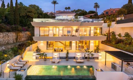 Villa - Nieuwbouw  -
            Marbella - Villa Ember