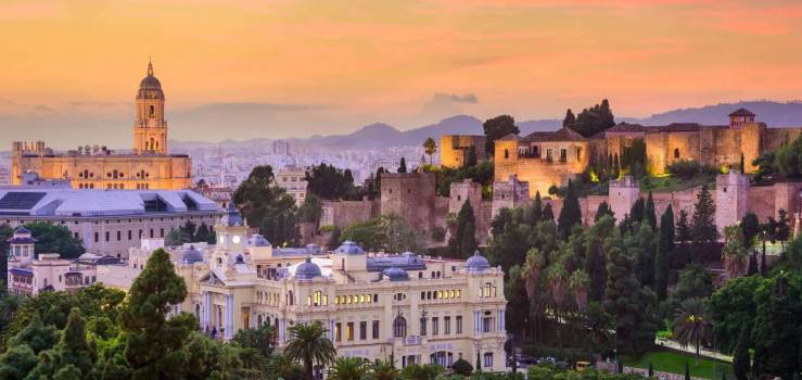 MALAGA VS MARBELLA: WAAR INVESTEERT DE LEVENSGENIETER?