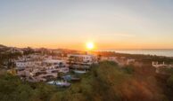 marbella sunset cabopino kleinschalig nieuwbouw appartementen te koop vamoz marbella costa del sol ligging