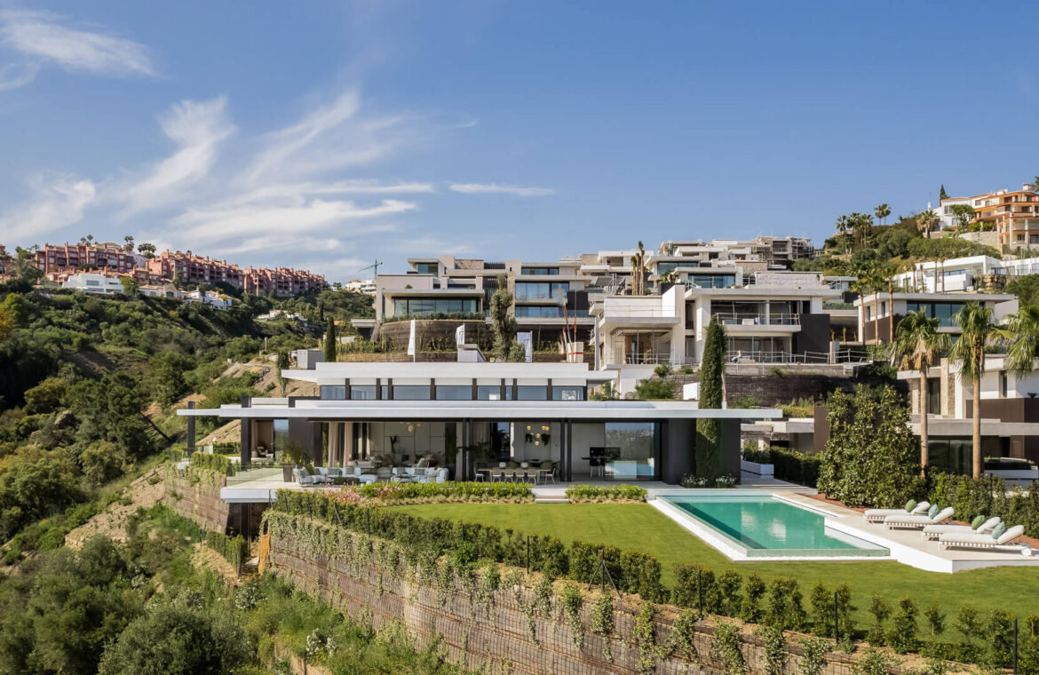 casa varanda immense villa the hills luxe boetiek zeezicht exclusief la quinta benahavis vamoz marbella