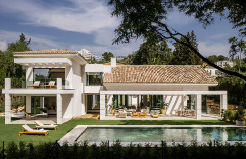 Casa Cascais: indrukwekkende designvilla door Villaroel in El Paraiso